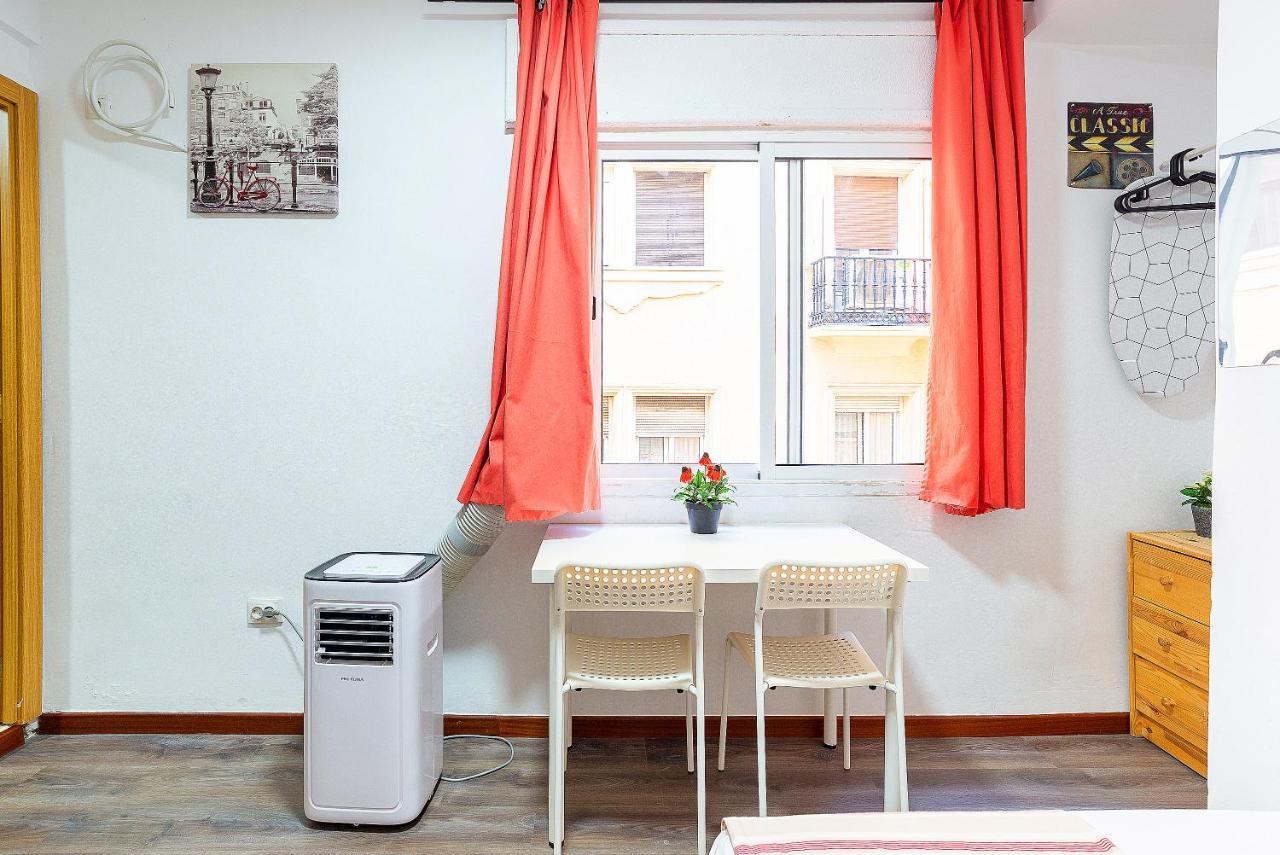 Rooms Young People Only, Soho Citycenter 말라가 외부 사진
