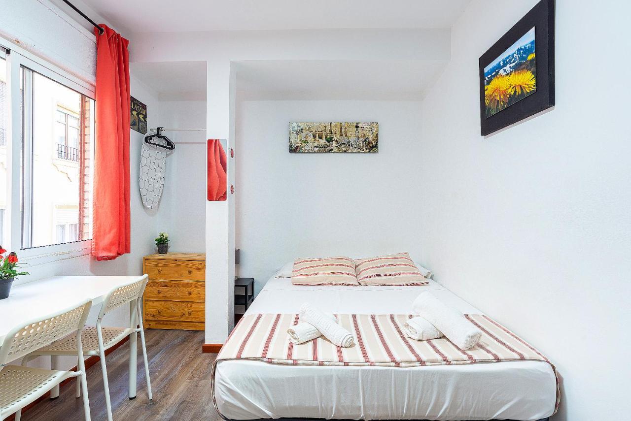 Rooms Young People Only, Soho Citycenter 말라가 외부 사진